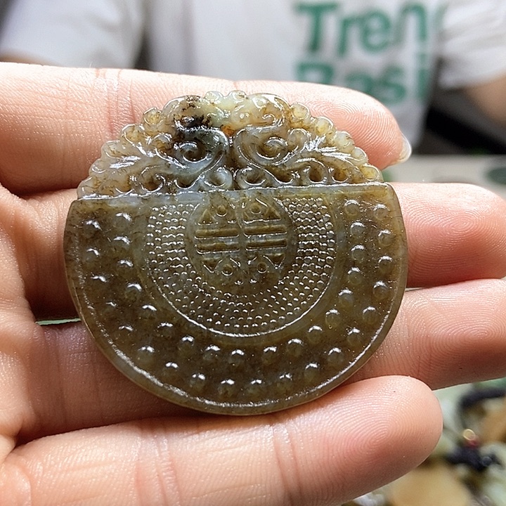 和田玉未镶嵌挂件