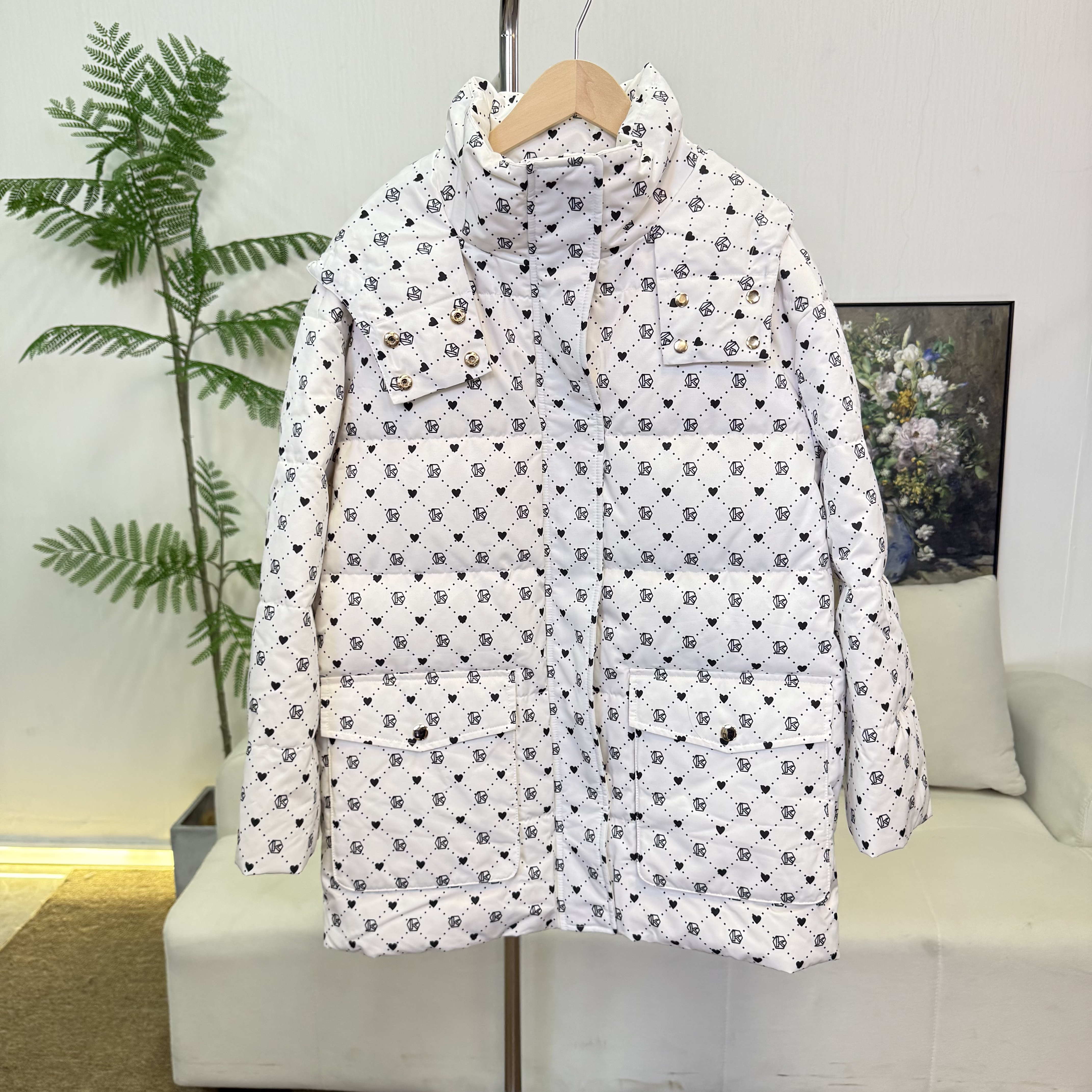 【柯蒂家】冬季新款老花气质百搭鹅绒服【2470】