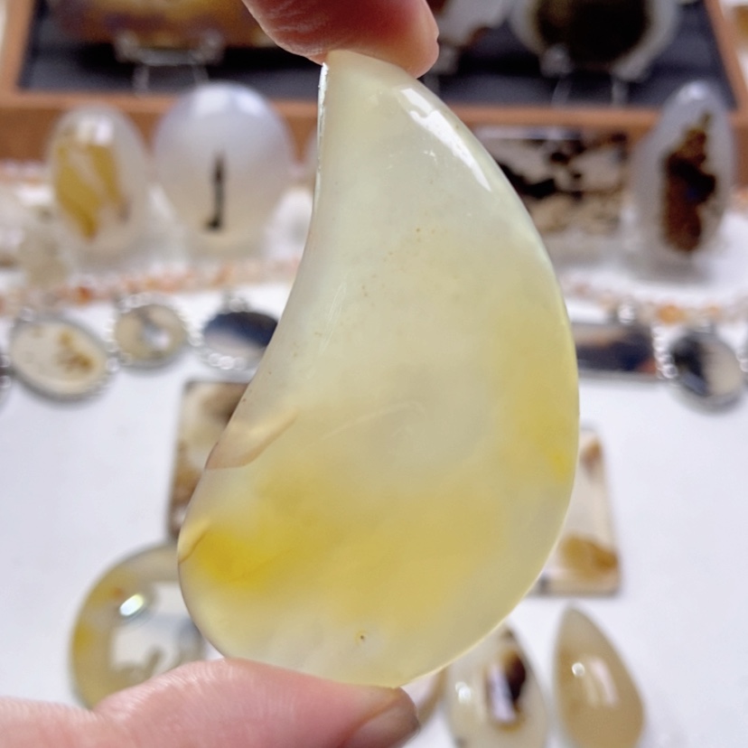 【闪购商品】玛瑙/玉髓颈饰未镶嵌