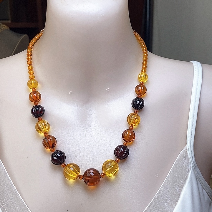 琥珀颈饰未镶嵌项链