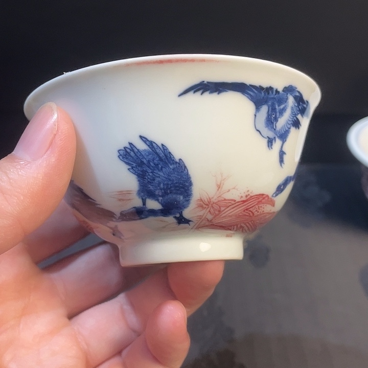 用***3青花釉里红主人杯