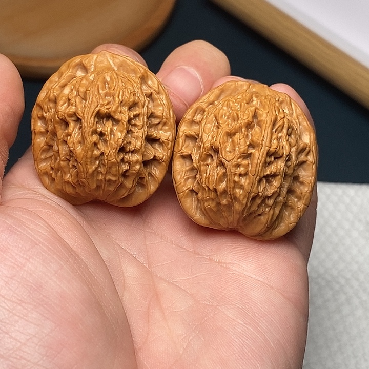 溜***哒把件文玩核桃文玩核桃把件36鸭蛋虎头