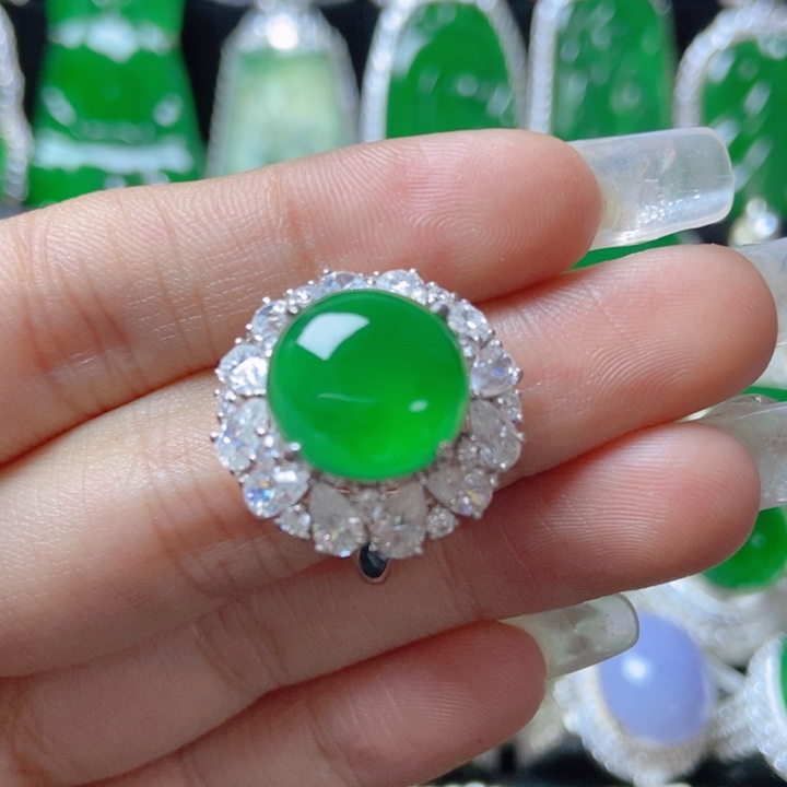 翡翠颈饰18K金镶嵌8868229 