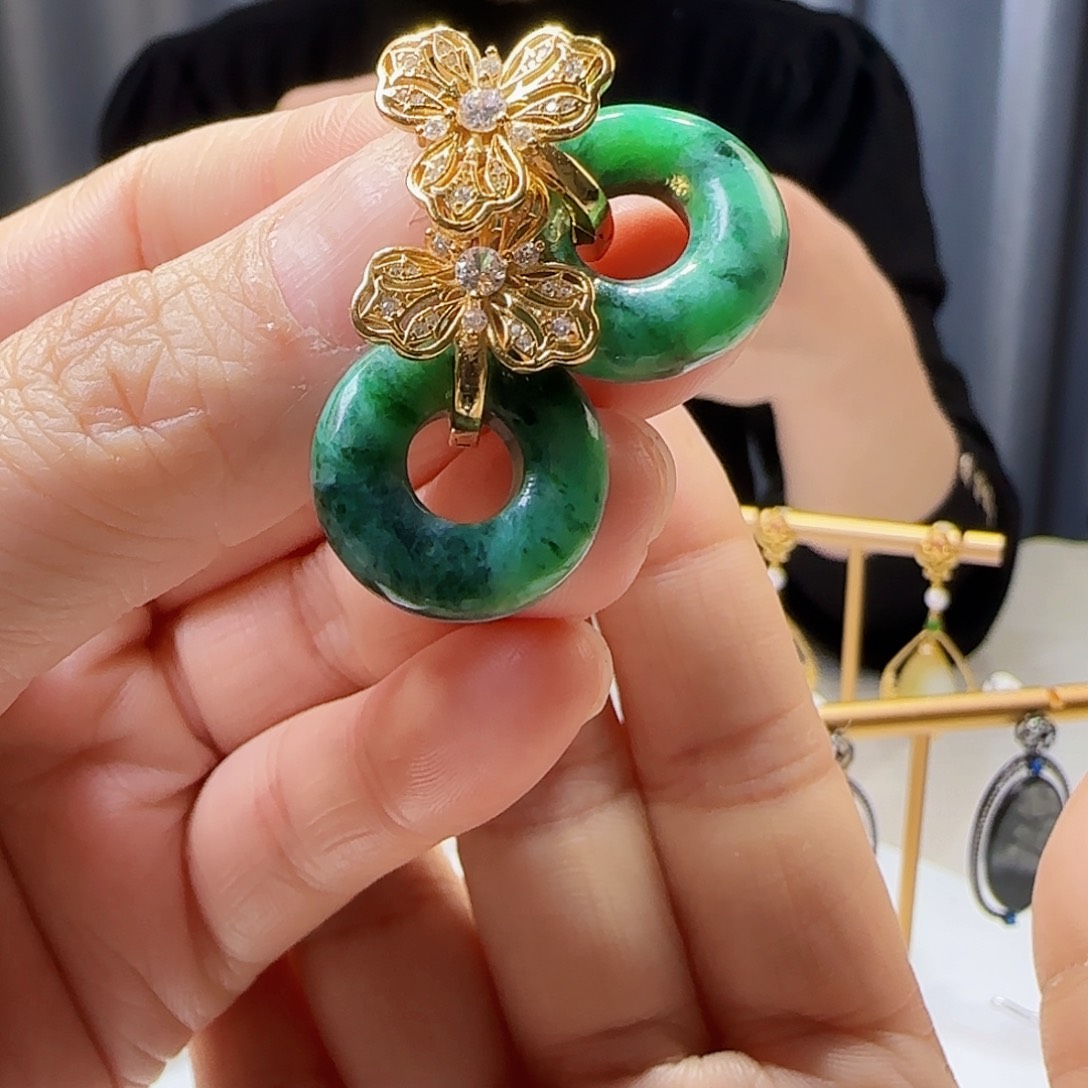 翡翠耳饰银S925镶嵌天然缅甸