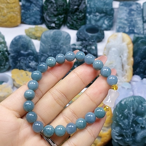 定制翡翠未镶嵌手串