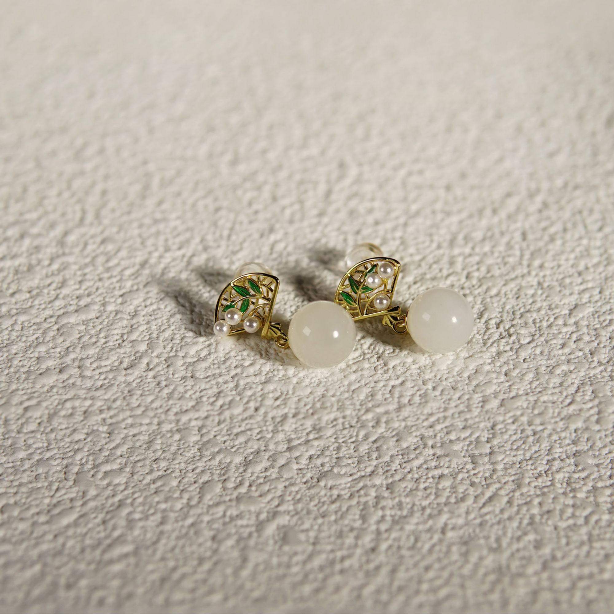 【苏禾珠宝】天然和田玉白玉珠扇形耳环拍一发一（多样性发货）