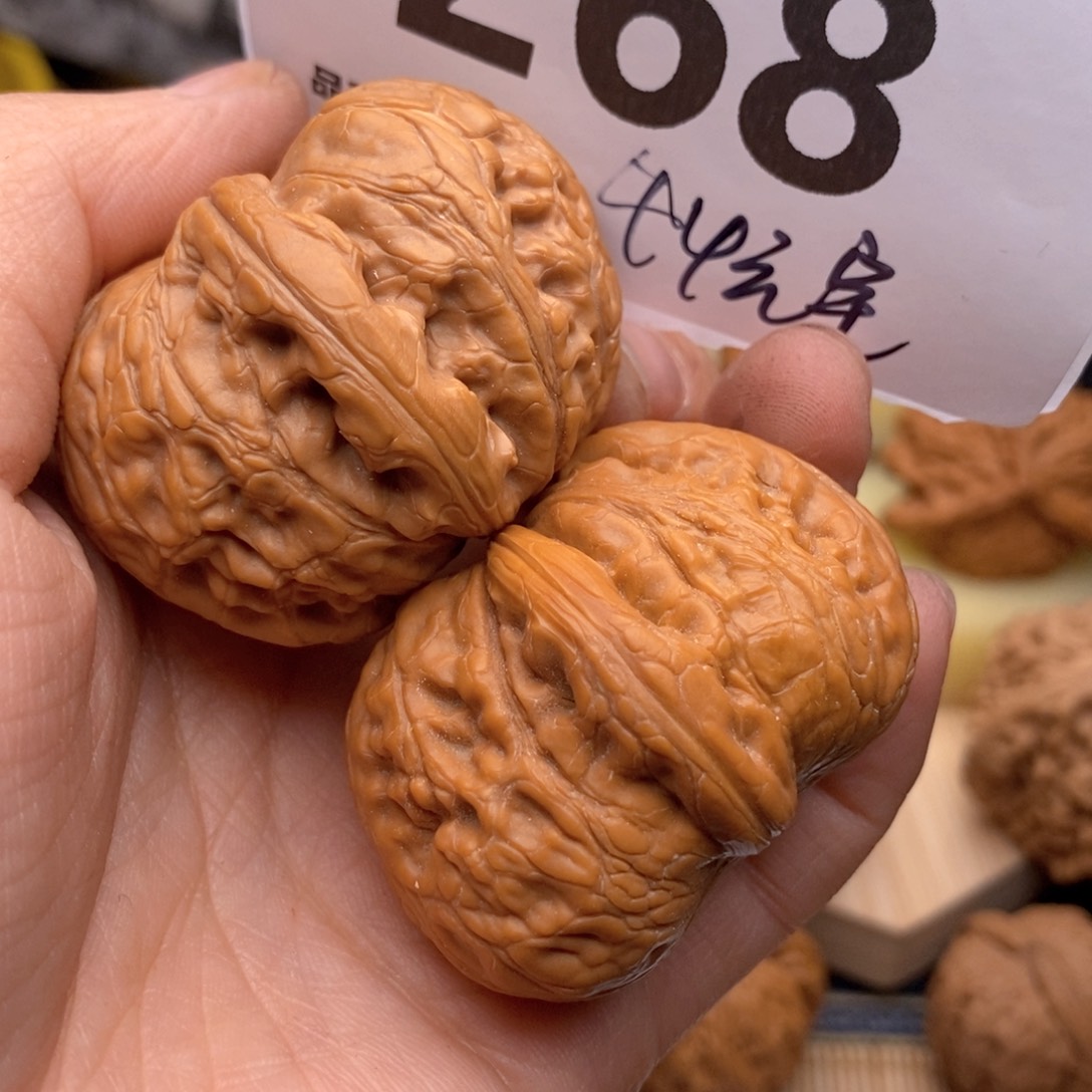 文玩核桃把件268号44yuan bao