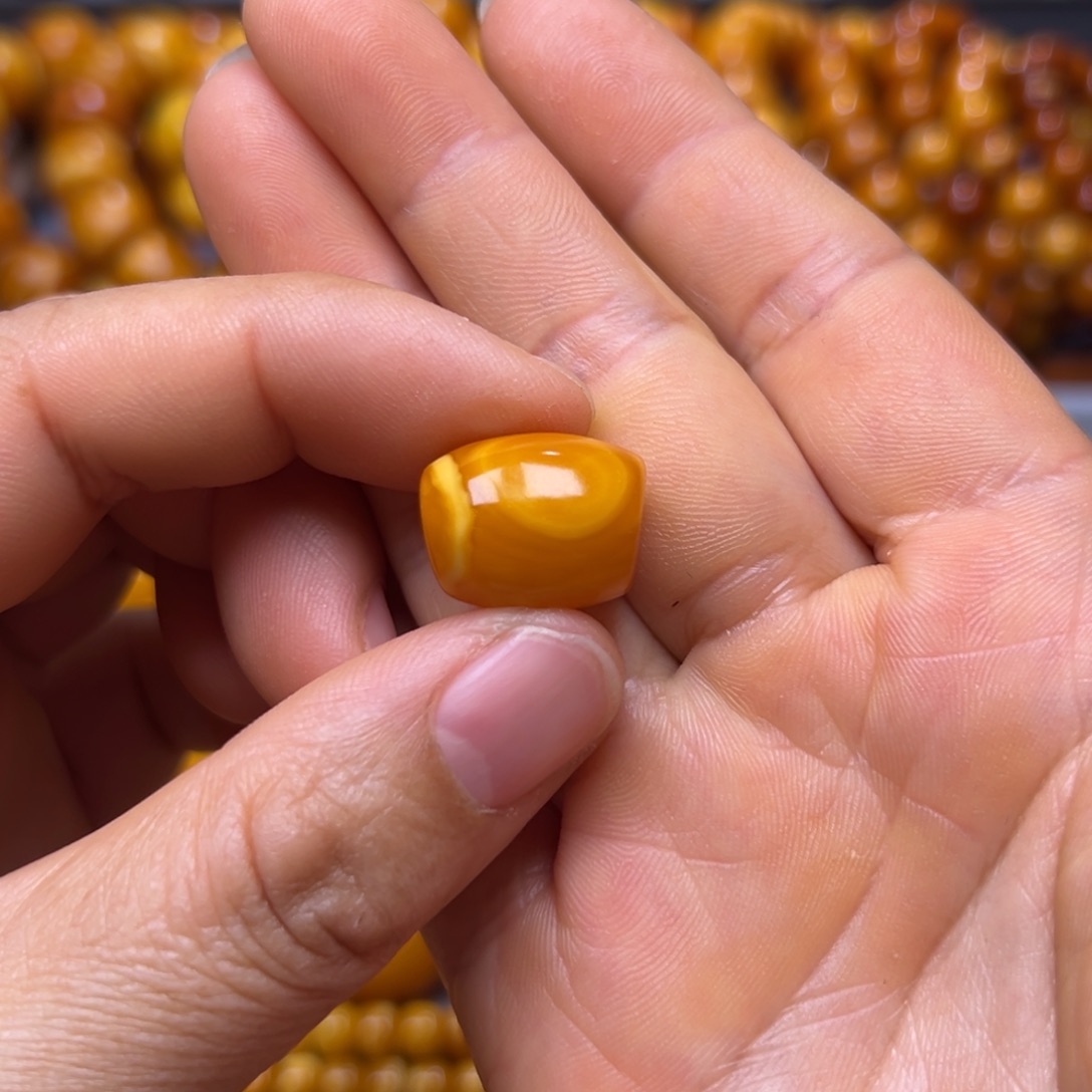 琥珀未镶嵌吊坠(不含链)