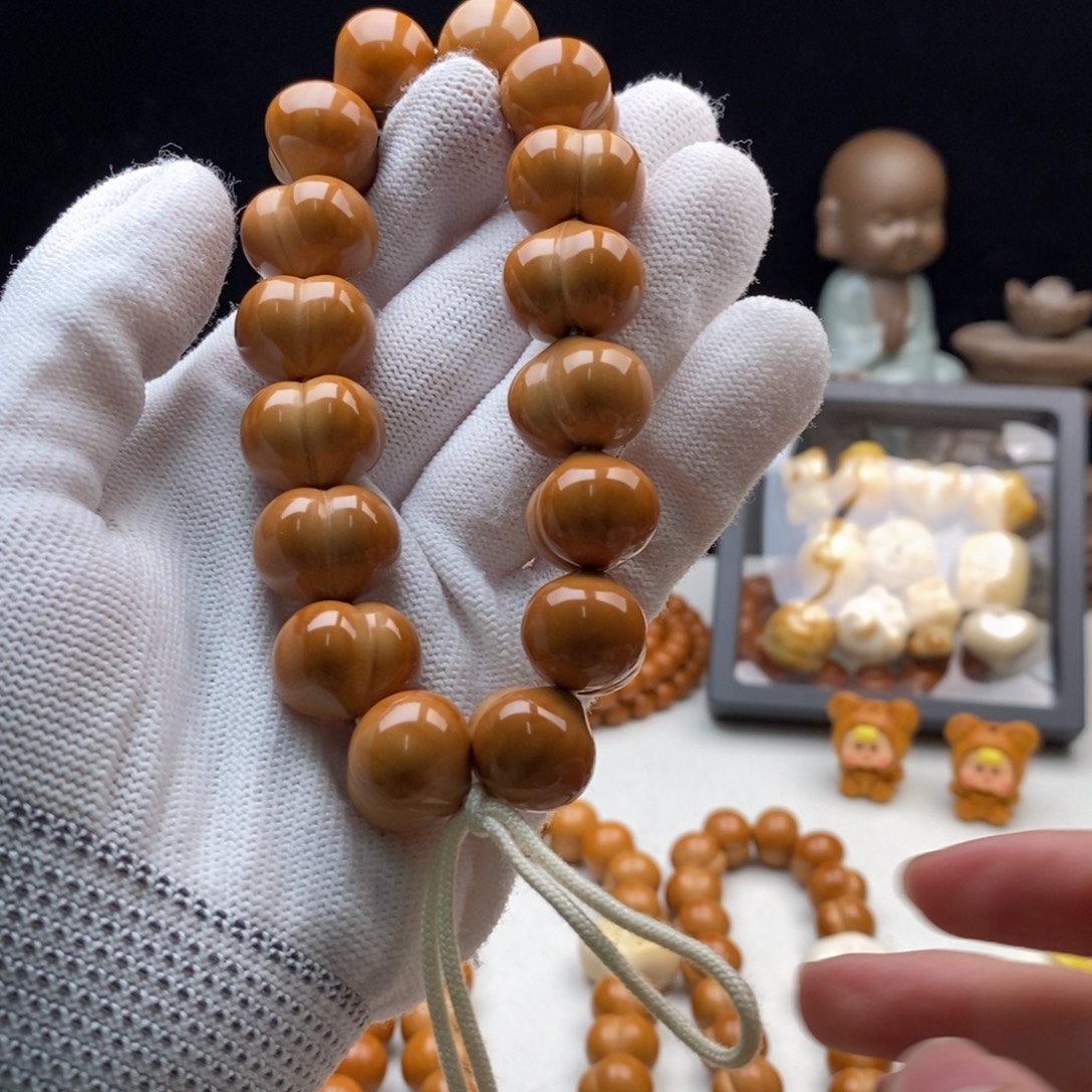 明***）核桃猴头核桃。           