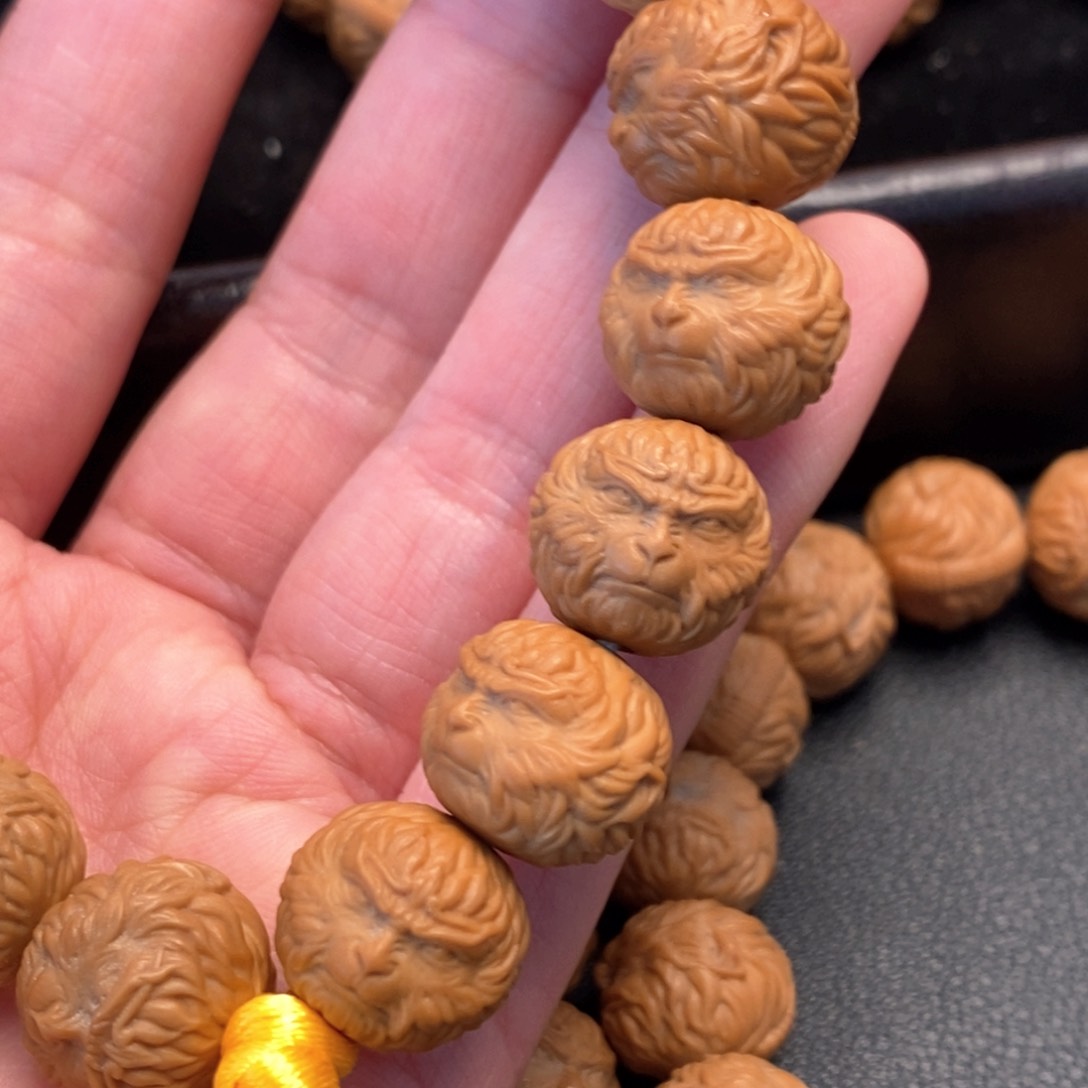 猴头核桃手串高****安大胜