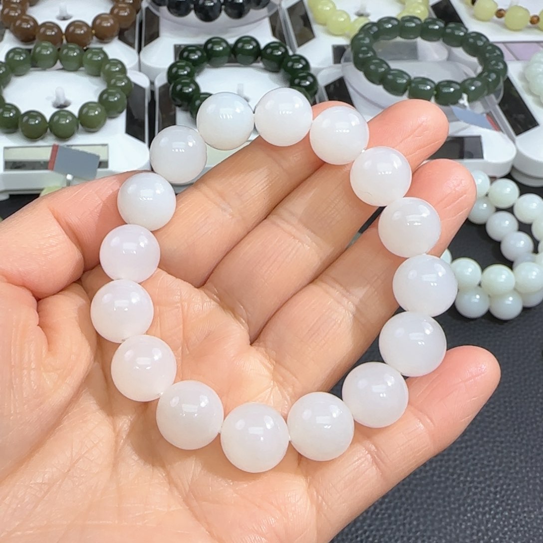 和田玉手链未镶嵌