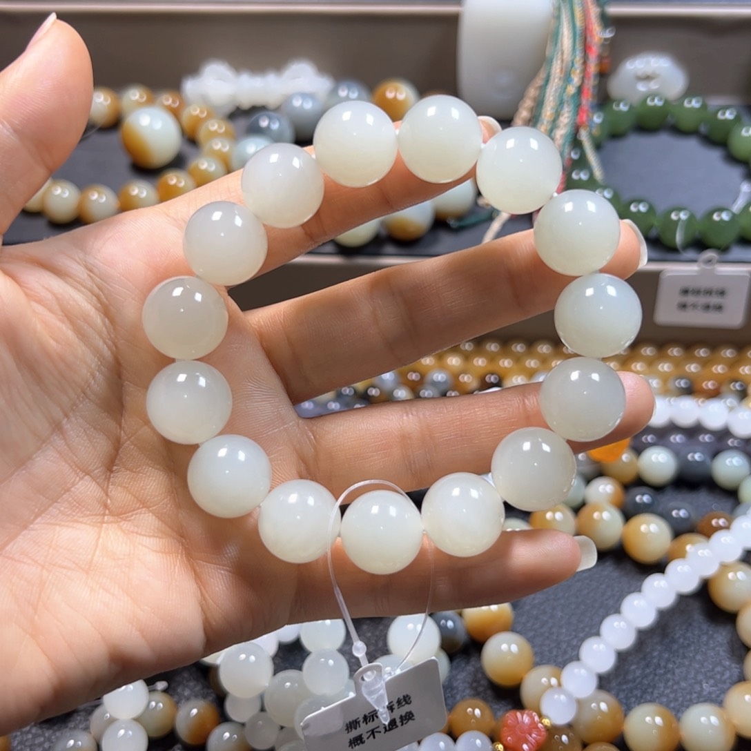 和田玉手链未镶嵌