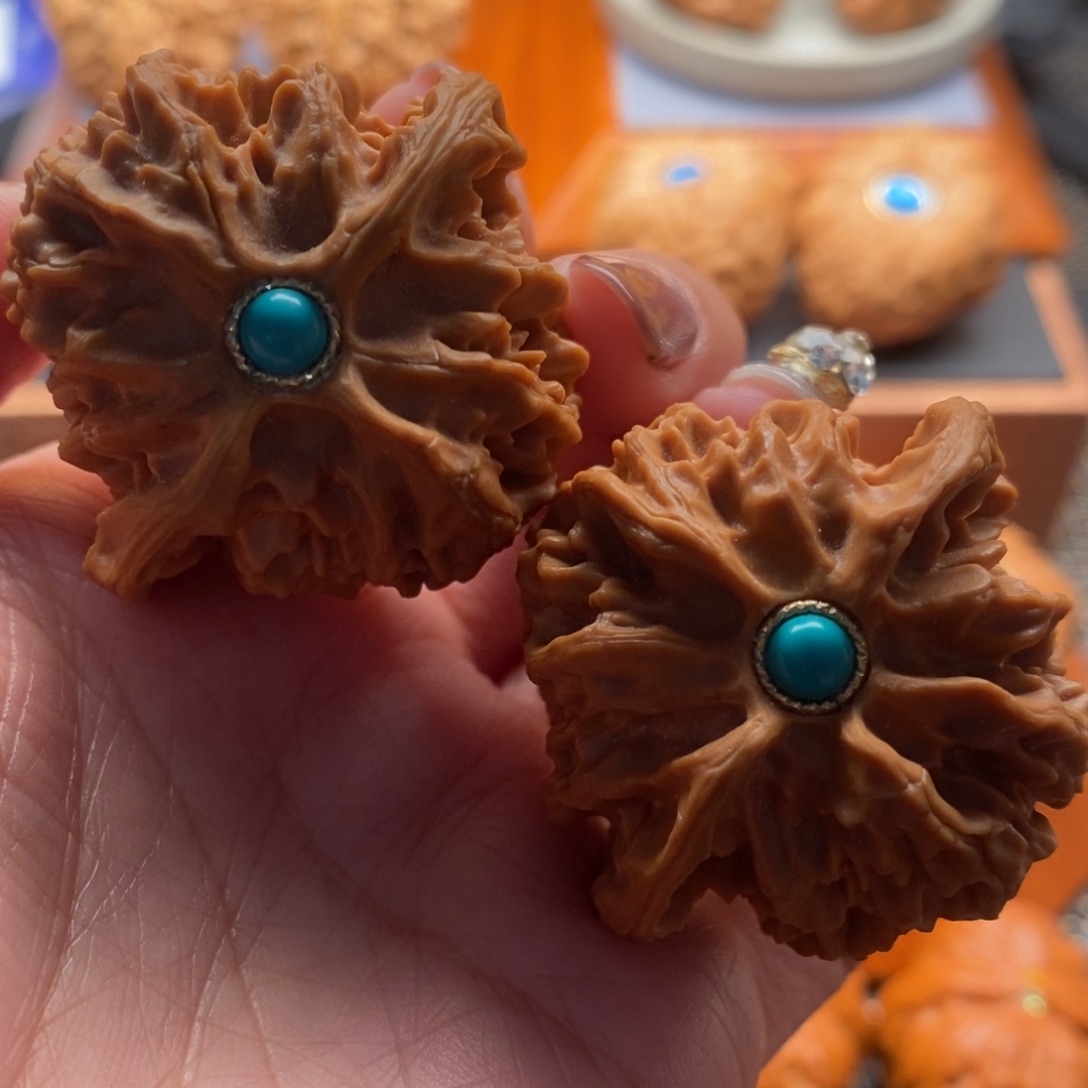 文玩核桃把件42尺寸苹果园镶嵌