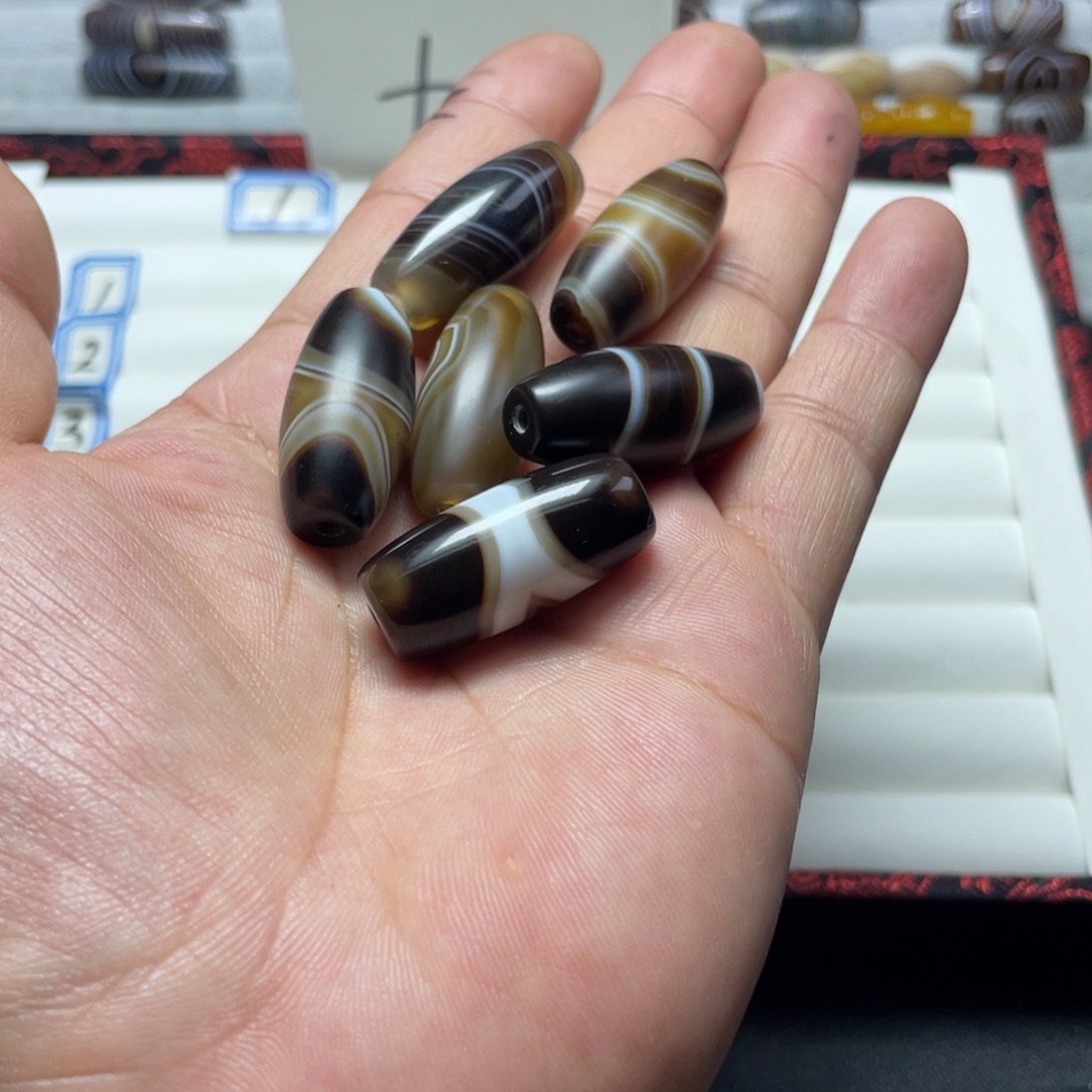 I****玛瑙/玉髓合金珠宝奇石