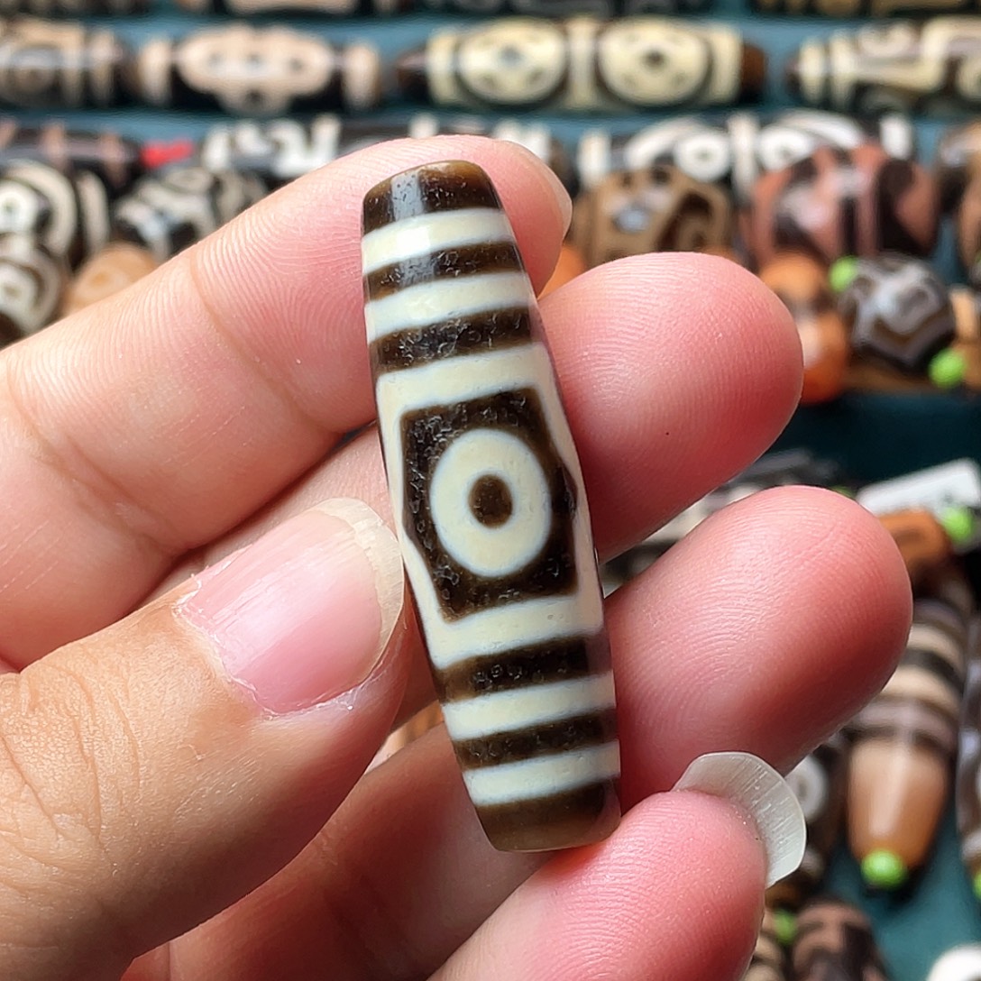 二***二玛瑙/玉髓未镶嵌颈饰行运古法三