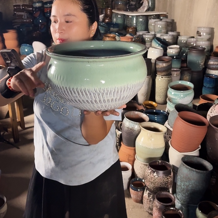 口30高18瑕疵一个盆子。