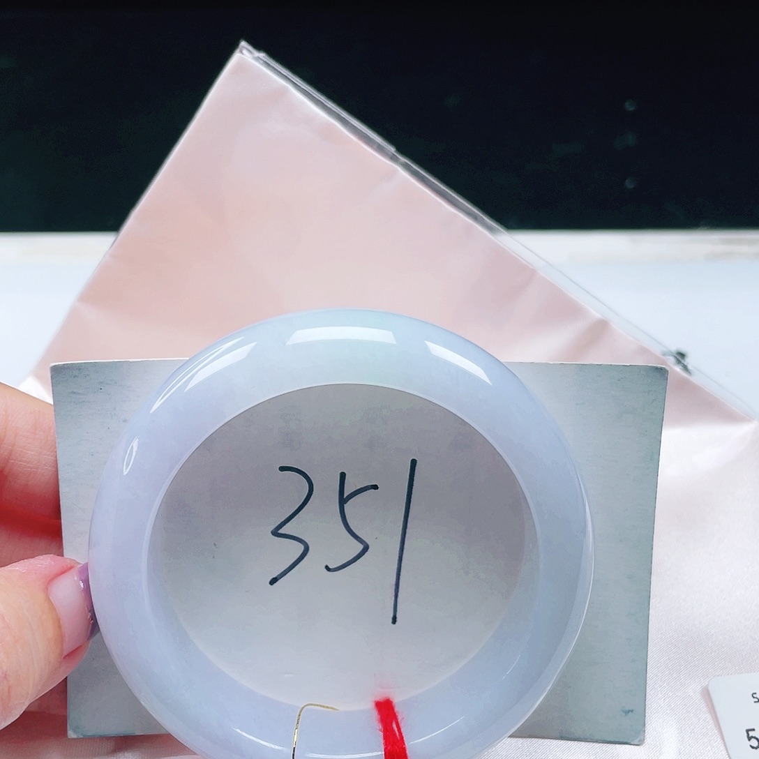 翡翠未镶嵌手镯缅甸翡翠54+