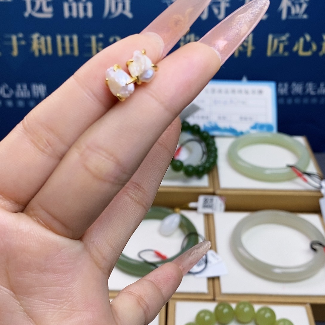 银S925镶嵌耳饰淡水珍珠sj