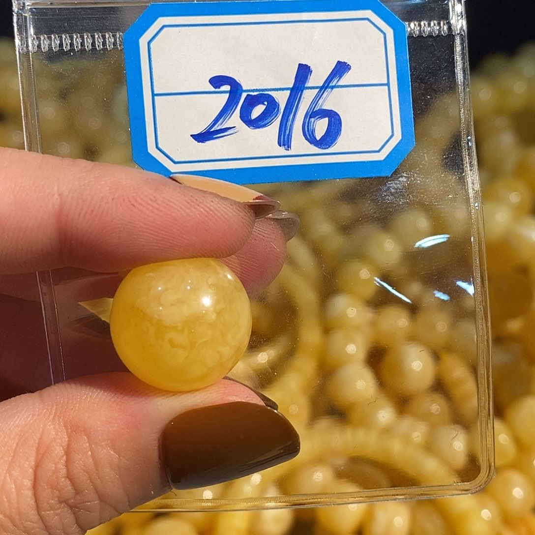 未镶嵌琥珀珠宝奇石2016