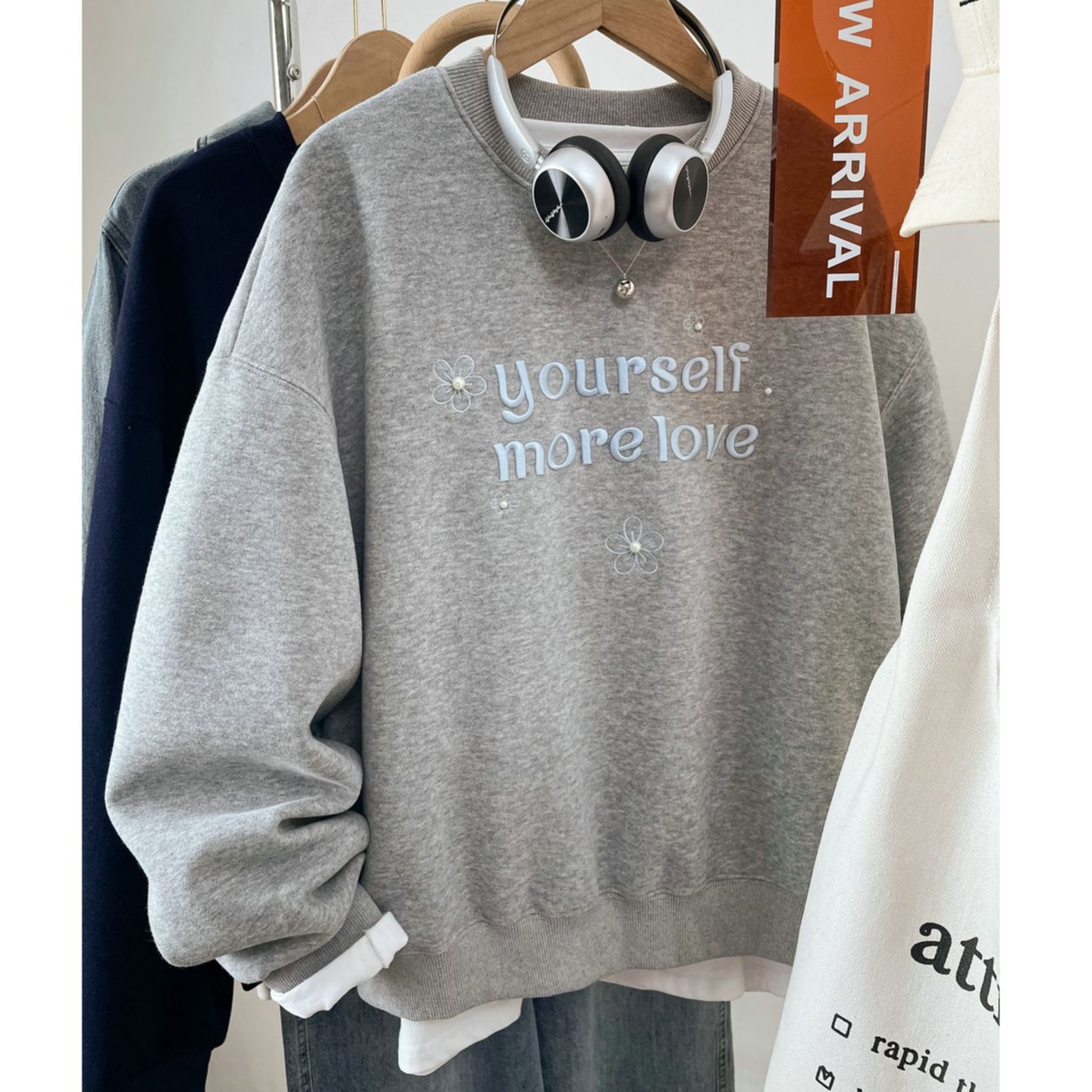 网红ins超火刺绣大码女装无帽圆领卫衣秋季2025新款爆款胖mm上衣