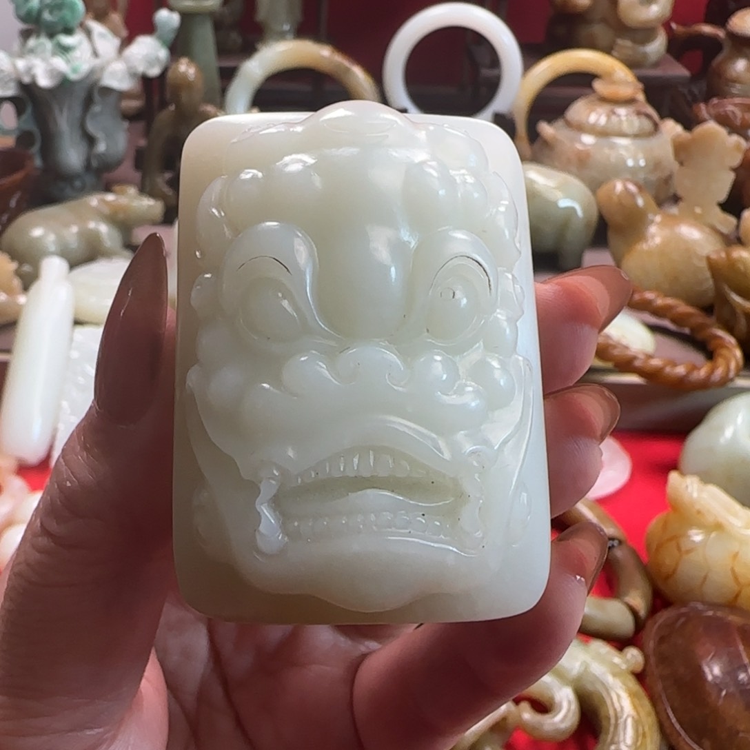 和田玉挂件未镶嵌日**辉