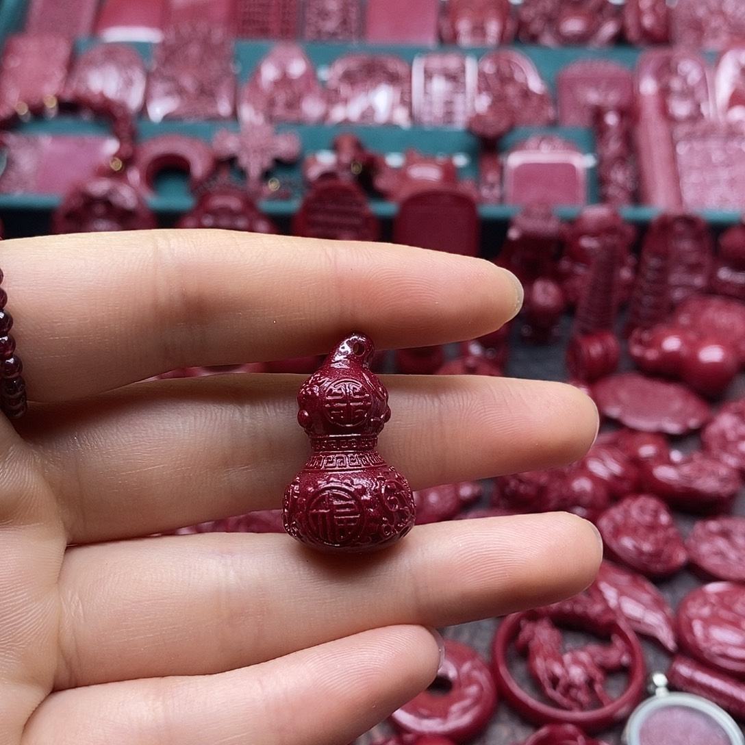 天然辰砂朱砂吊坠