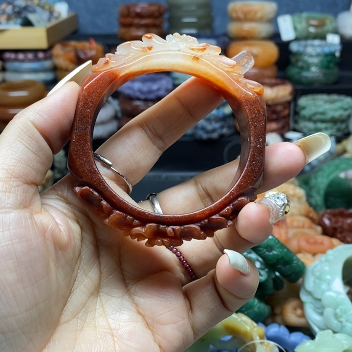 石英质玉手镯未镶嵌