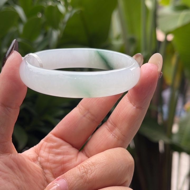【闪购商品】翡翠手镯未镶嵌54贵妃
