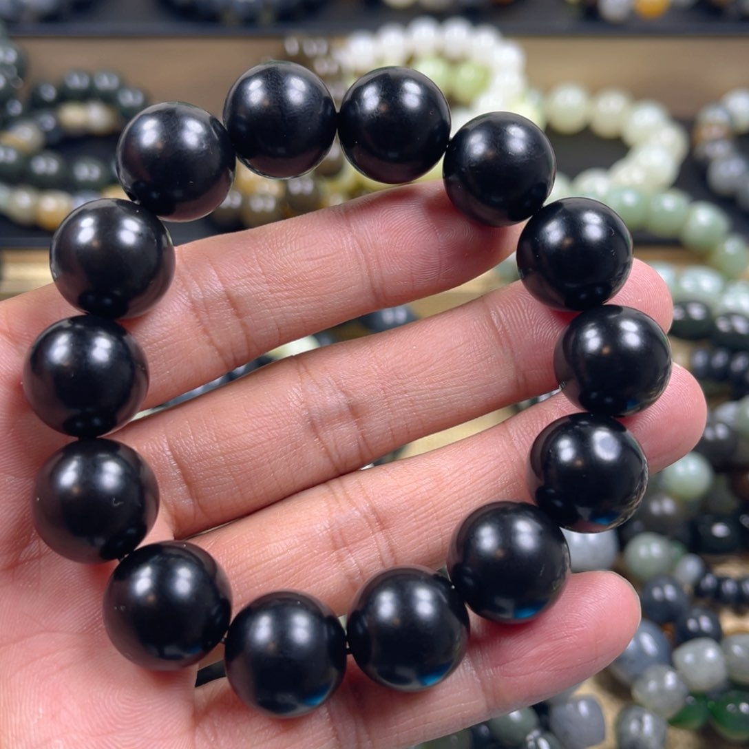 和田玉手串未镶嵌