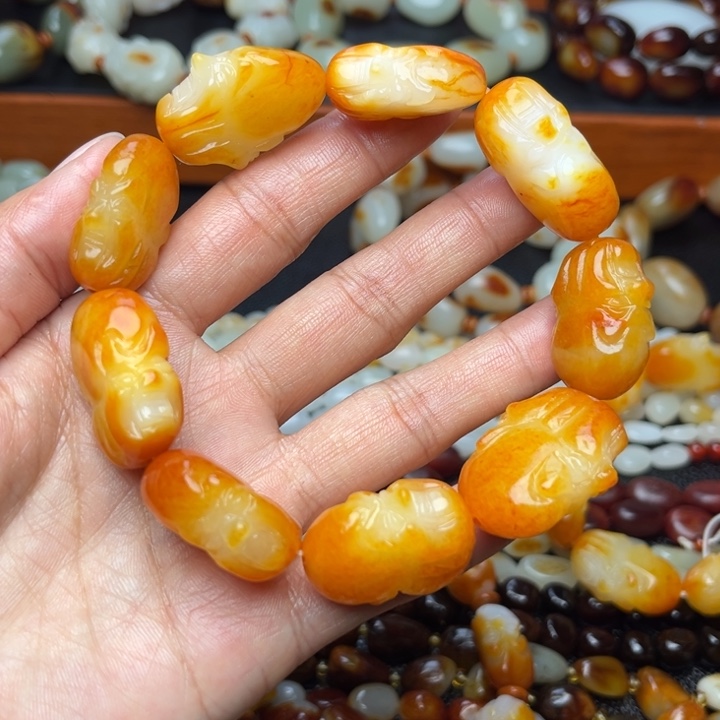 东***北和田玉未镶嵌手链