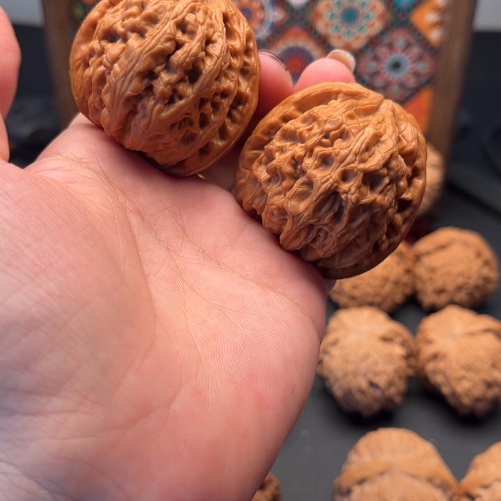 文玩核桃吊坠红锦鲤43