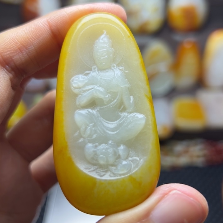 和田玉未镶嵌颈饰