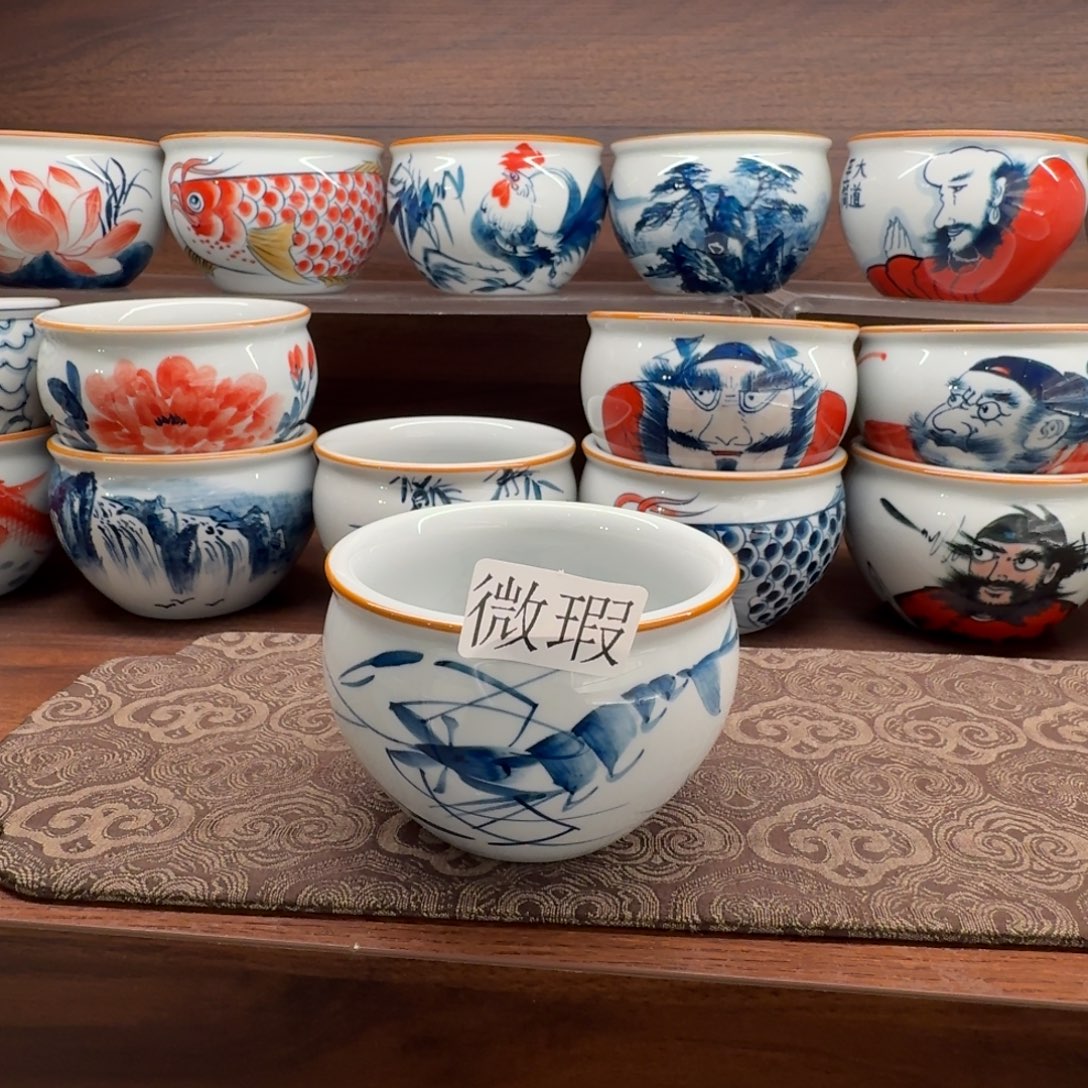 釉下手绘茶具微瑕