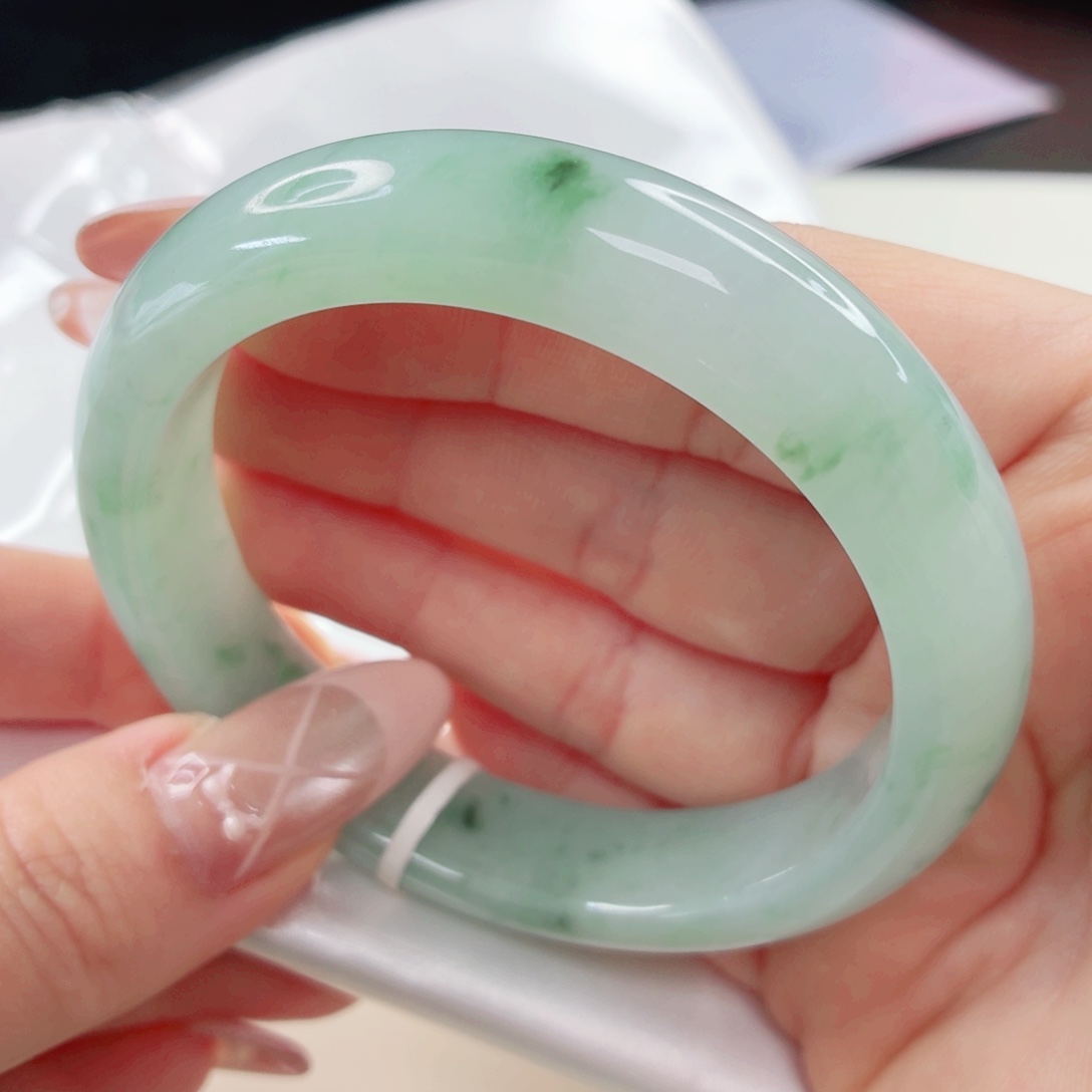 翡翠未镶嵌手镯56.3x589