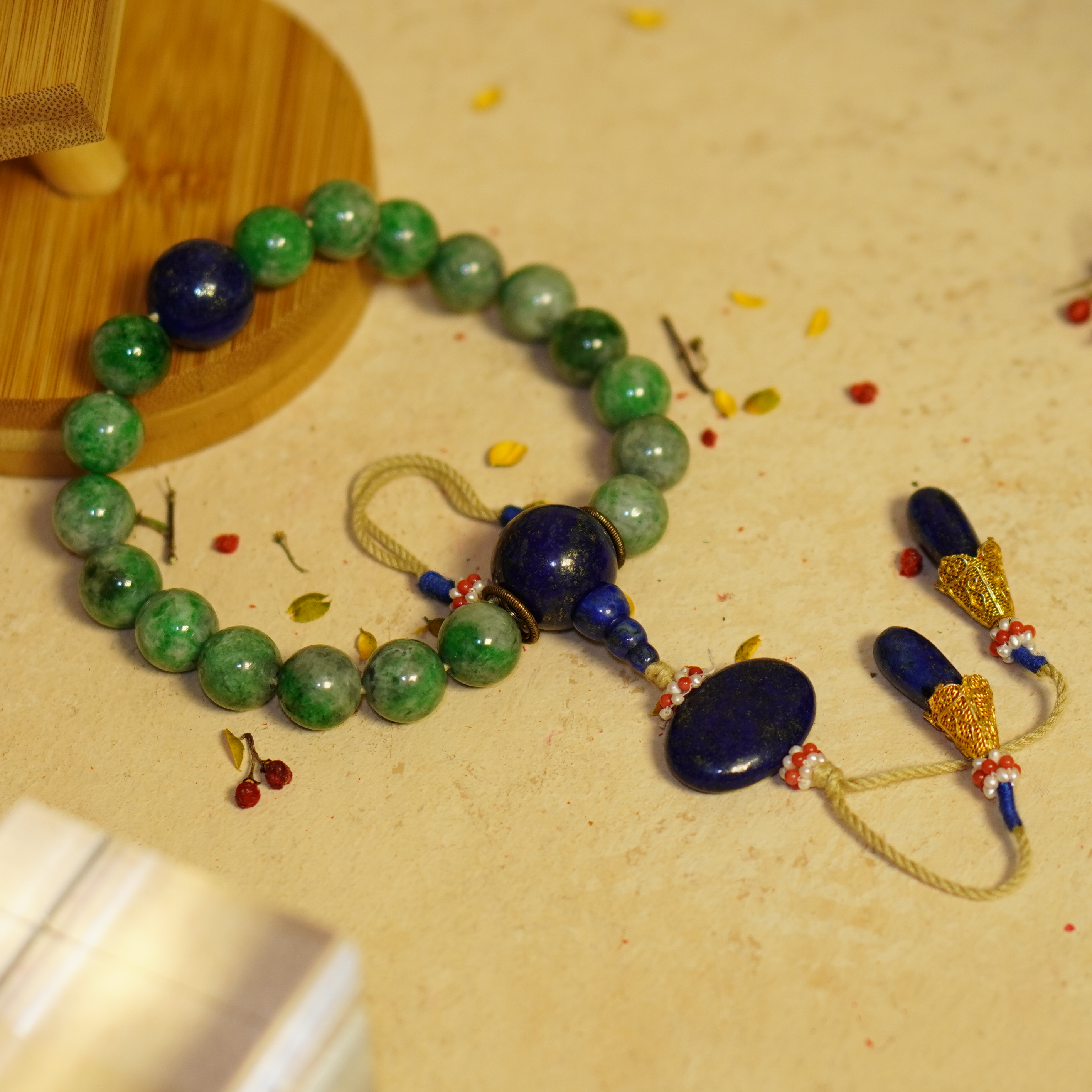 民国翡翠手持/HY059563/金玉良缘/槐荫山房