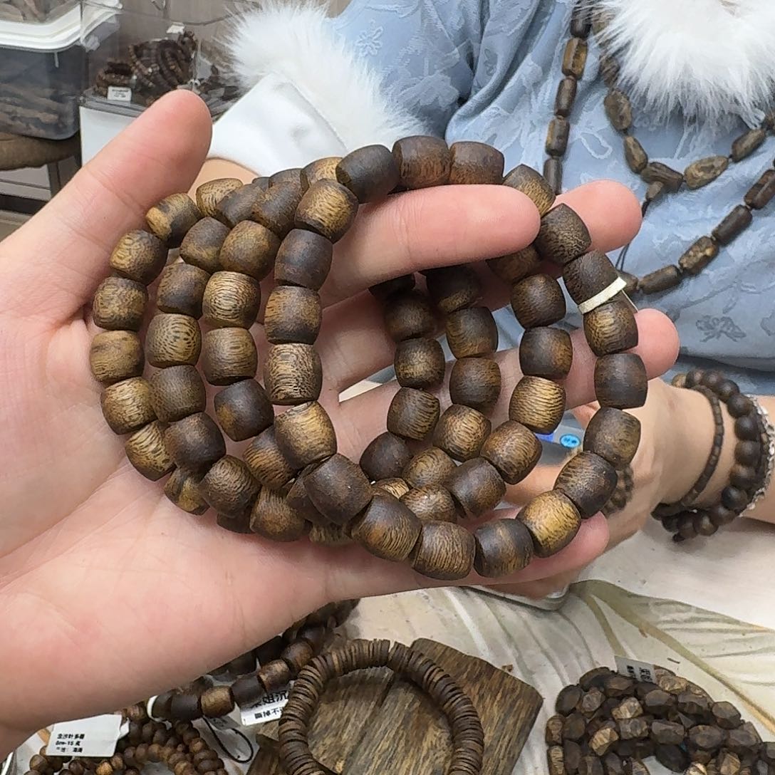 沉香沉香碎屑张勺子沉水浮 1.0-10 克多样性发一