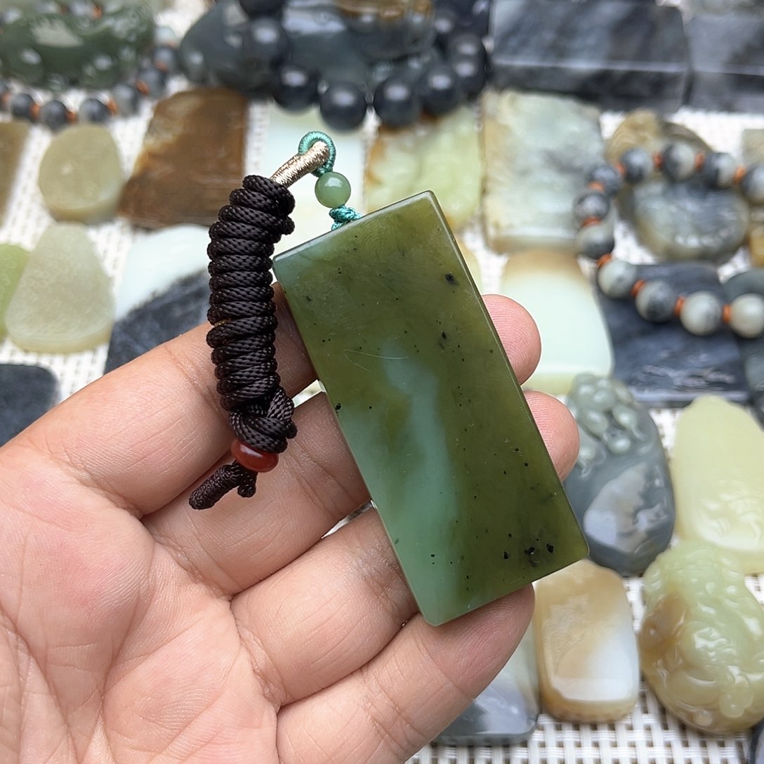 和田玉挂件未镶嵌