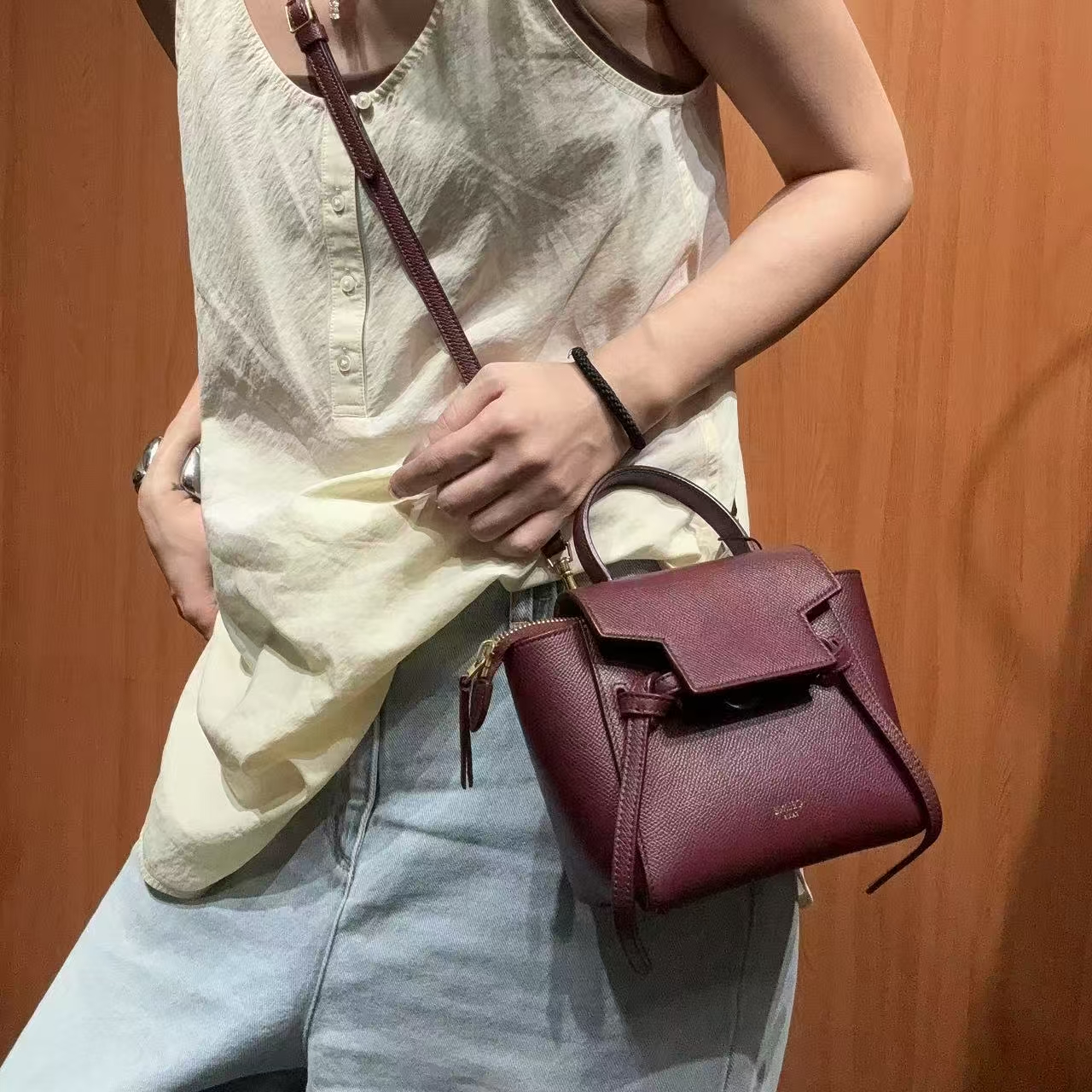 95新 Celine/思琳 【蕾】 99 0864 酒红皮革单肩包