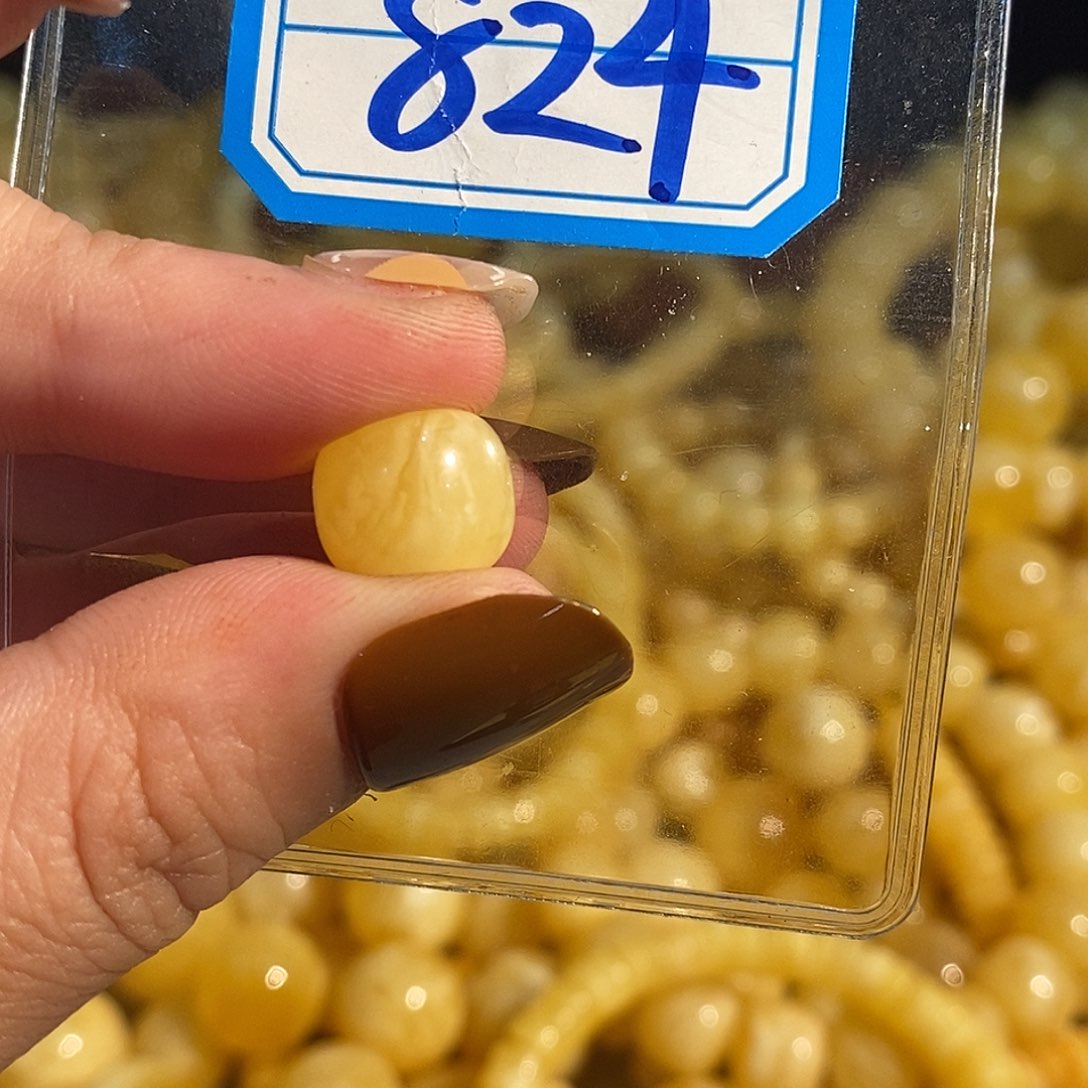 未镶嵌琥珀珠宝奇石824