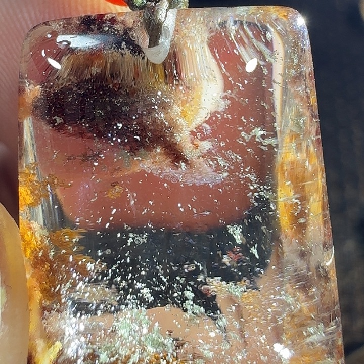 发***未镶嵌颈饰水晶你