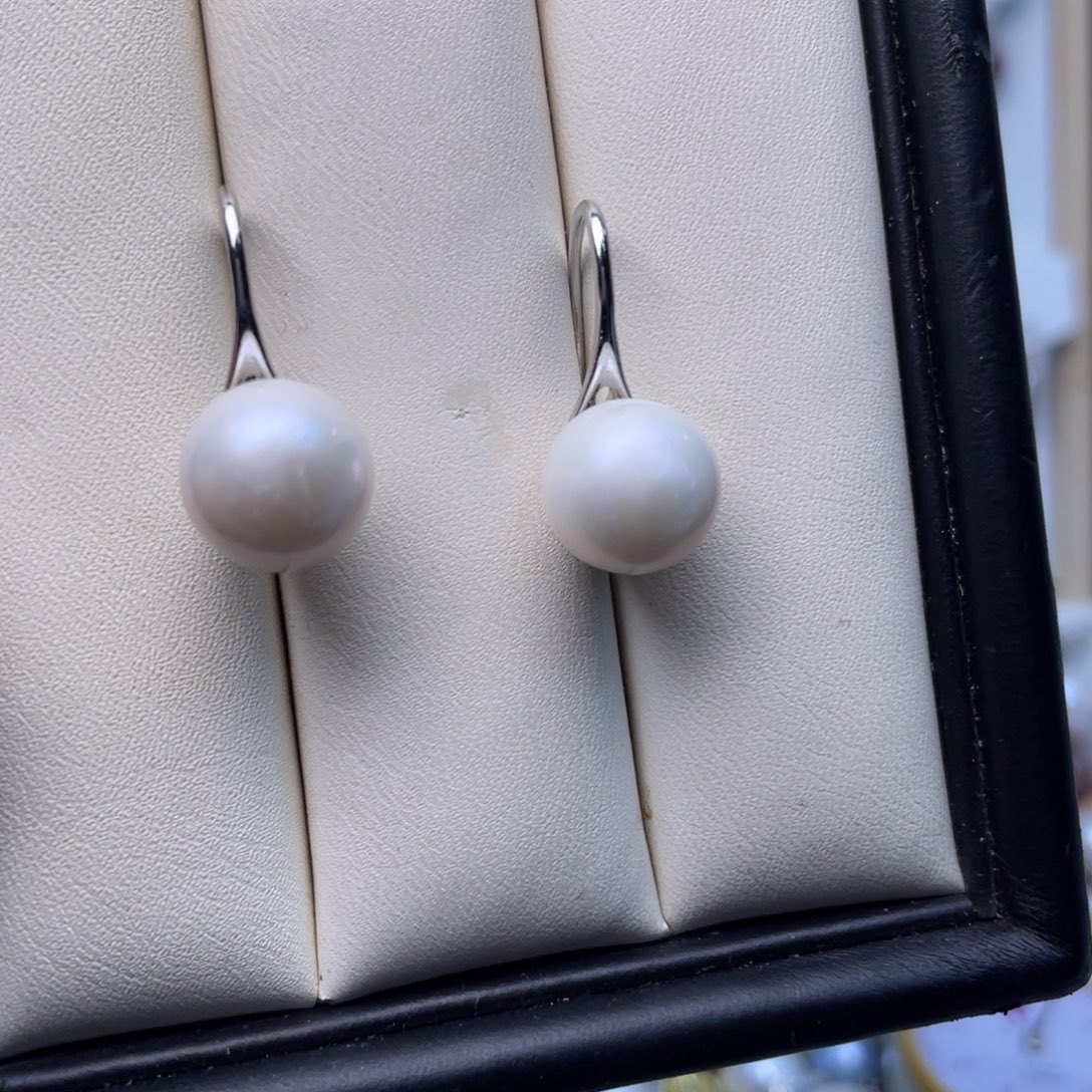 未镶嵌淡水珍珠耳饰
