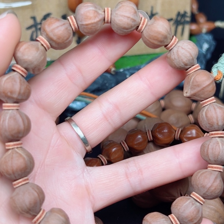 吊坠橄榄核扬*13*13