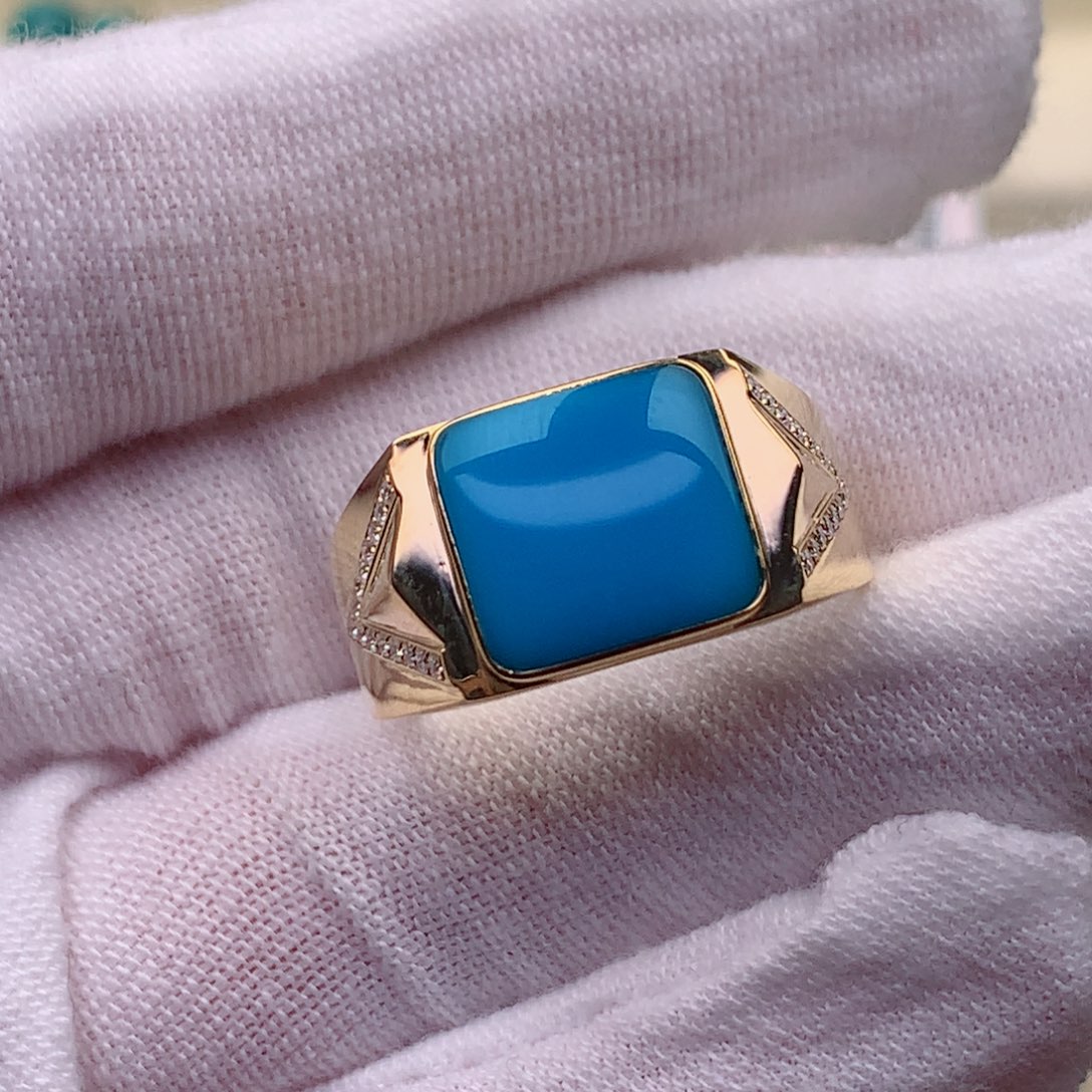 18K金镶嵌绿松石挂件