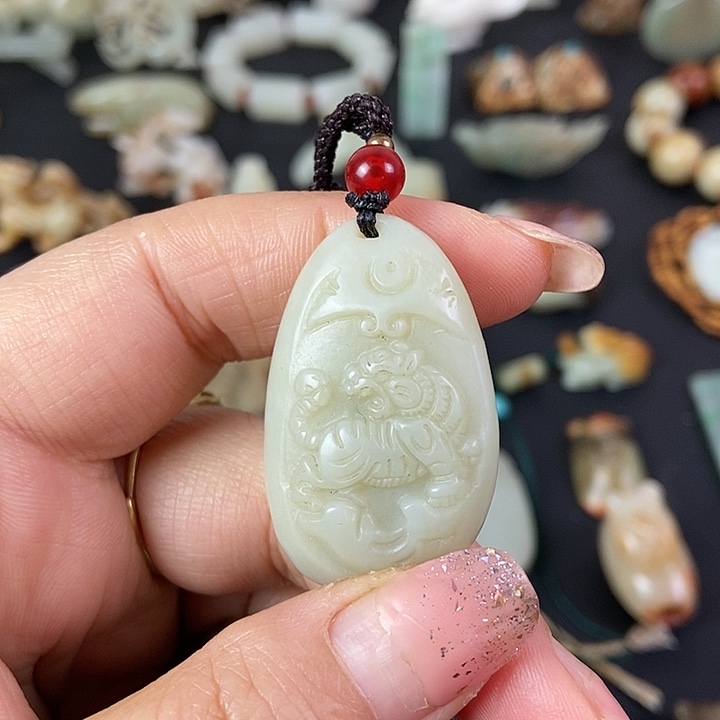 和田玉（糖玉）挂件未镶嵌