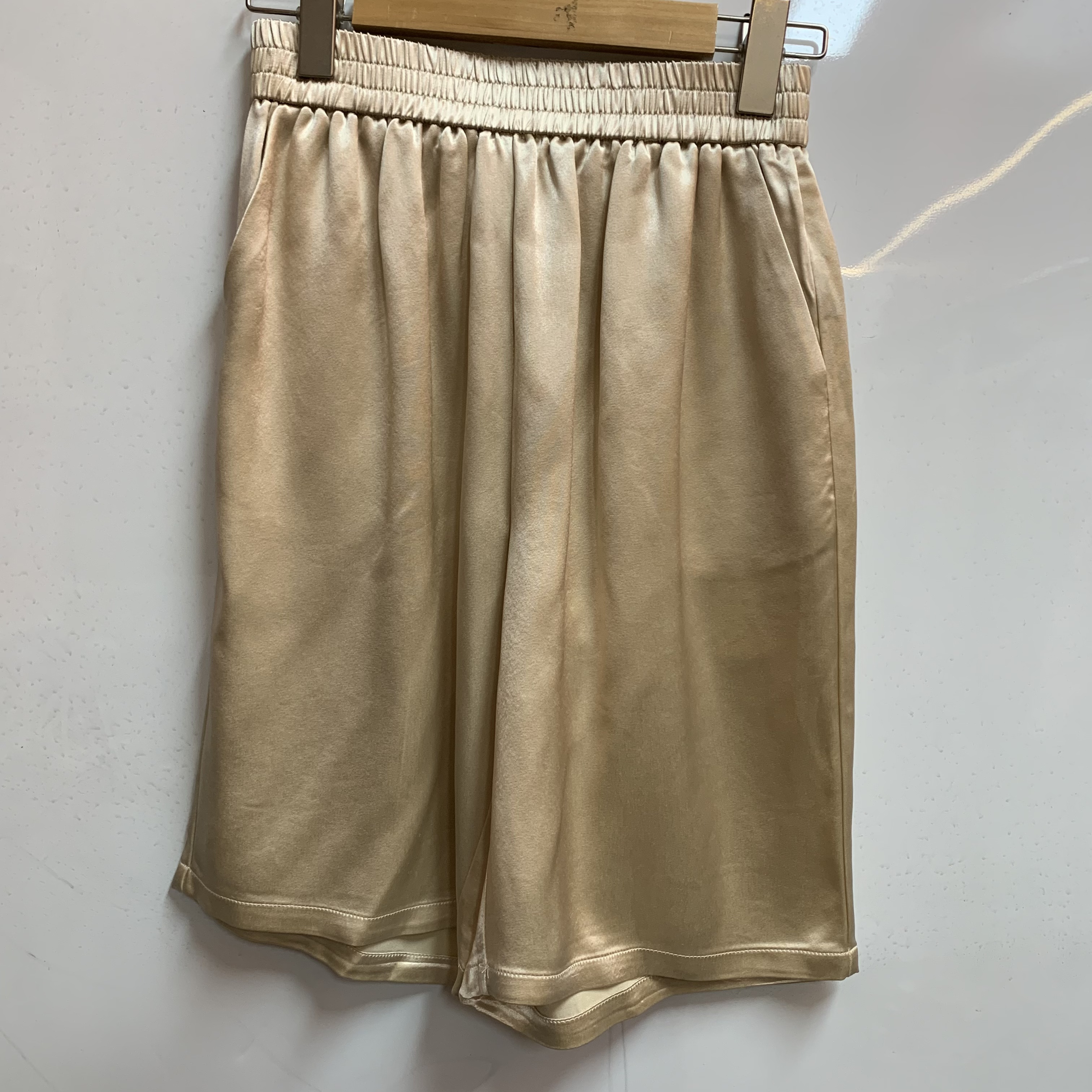 进口三醋酸垂感短裤E407