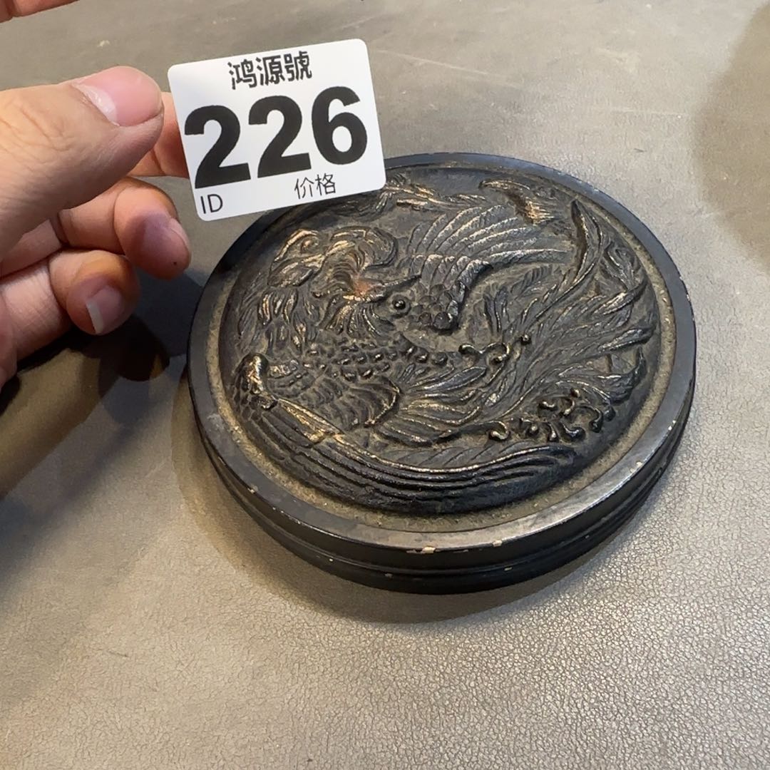 辣***辣铜中古美术装饰工艺品