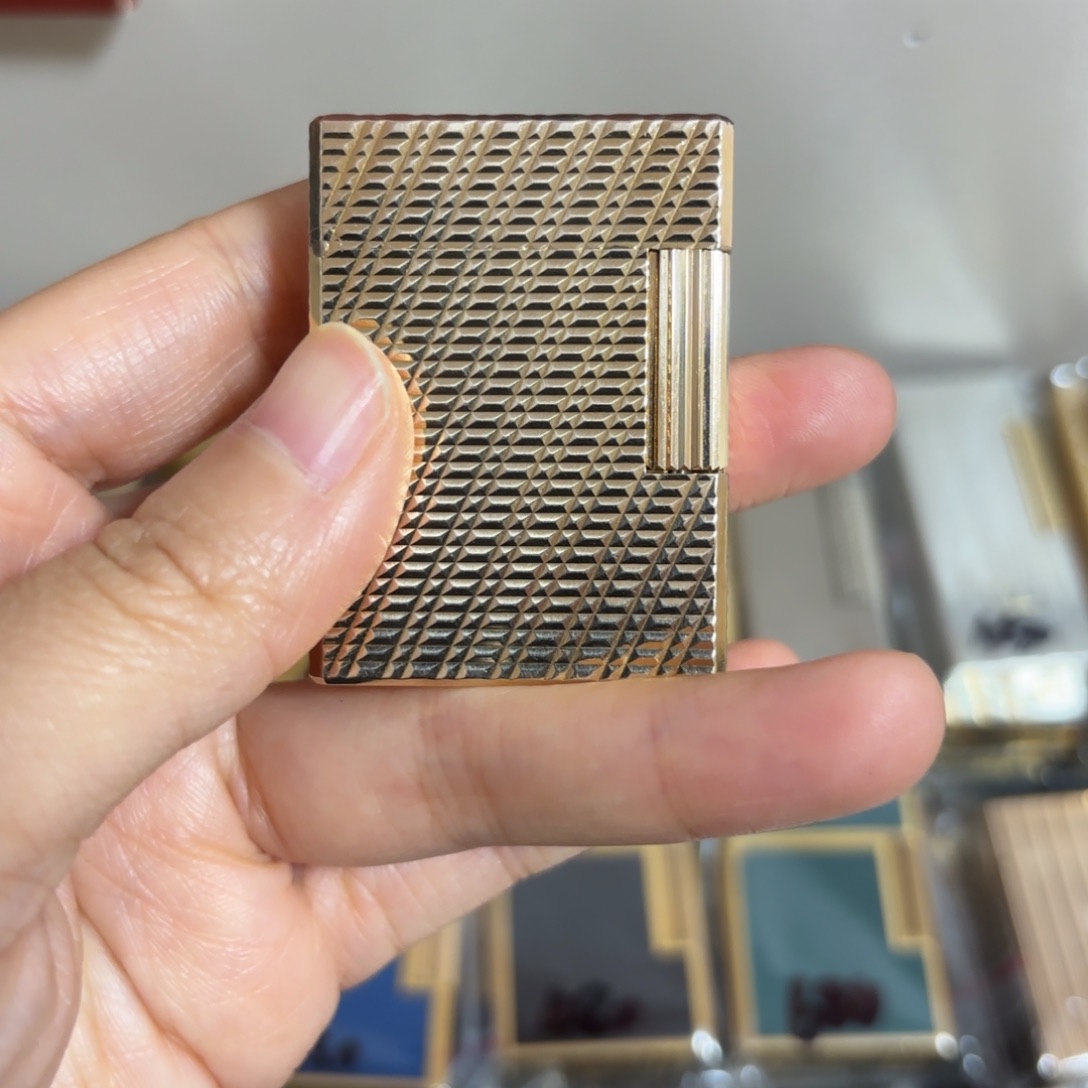 都登卡中古打火机