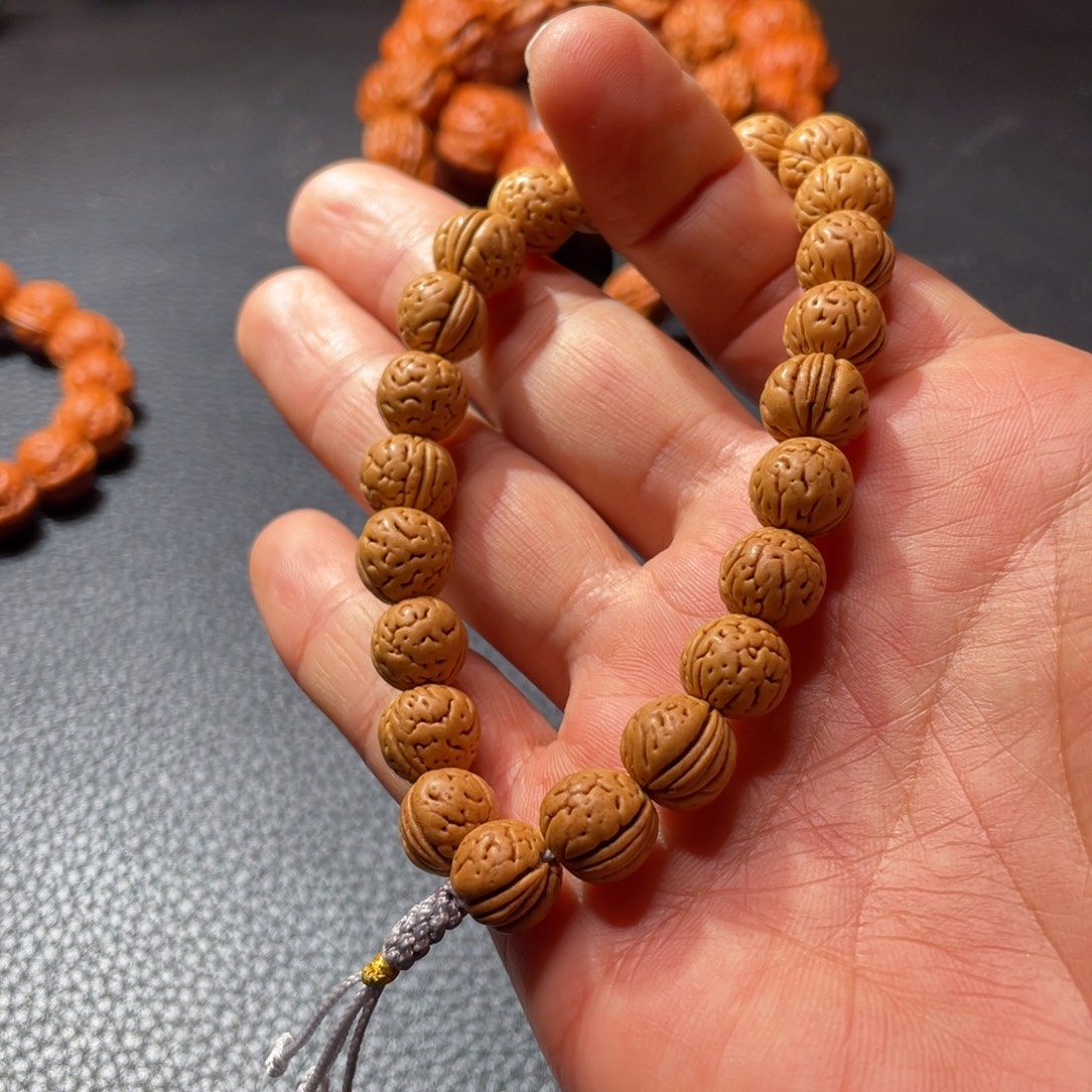 秦***司手串文玩核桃新年快乐