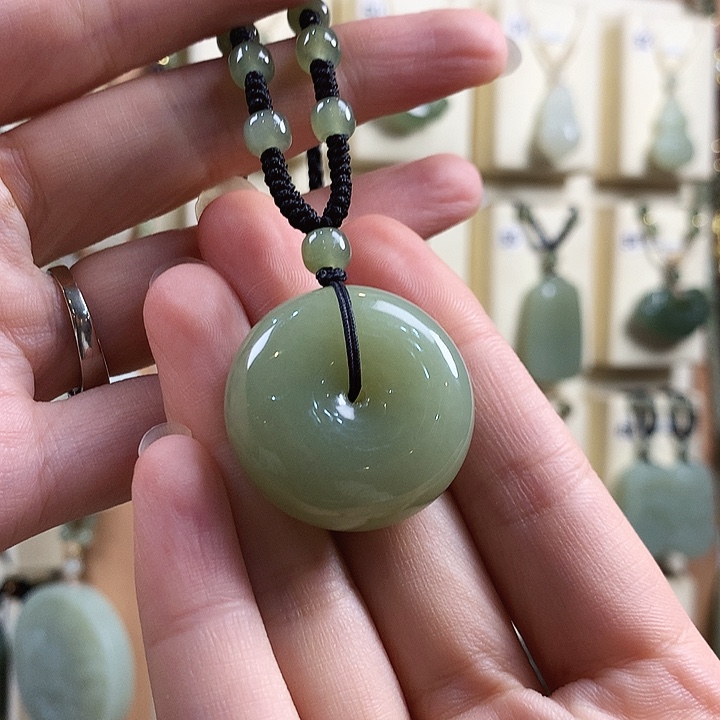 颈饰未镶嵌和田玉格***开