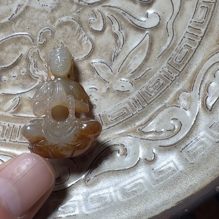 李***晶瓷片刻花瓷盘111111